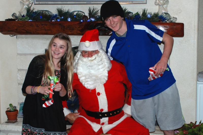 2013-12-23 21-14-05 Hildebrand Christmas.jpg